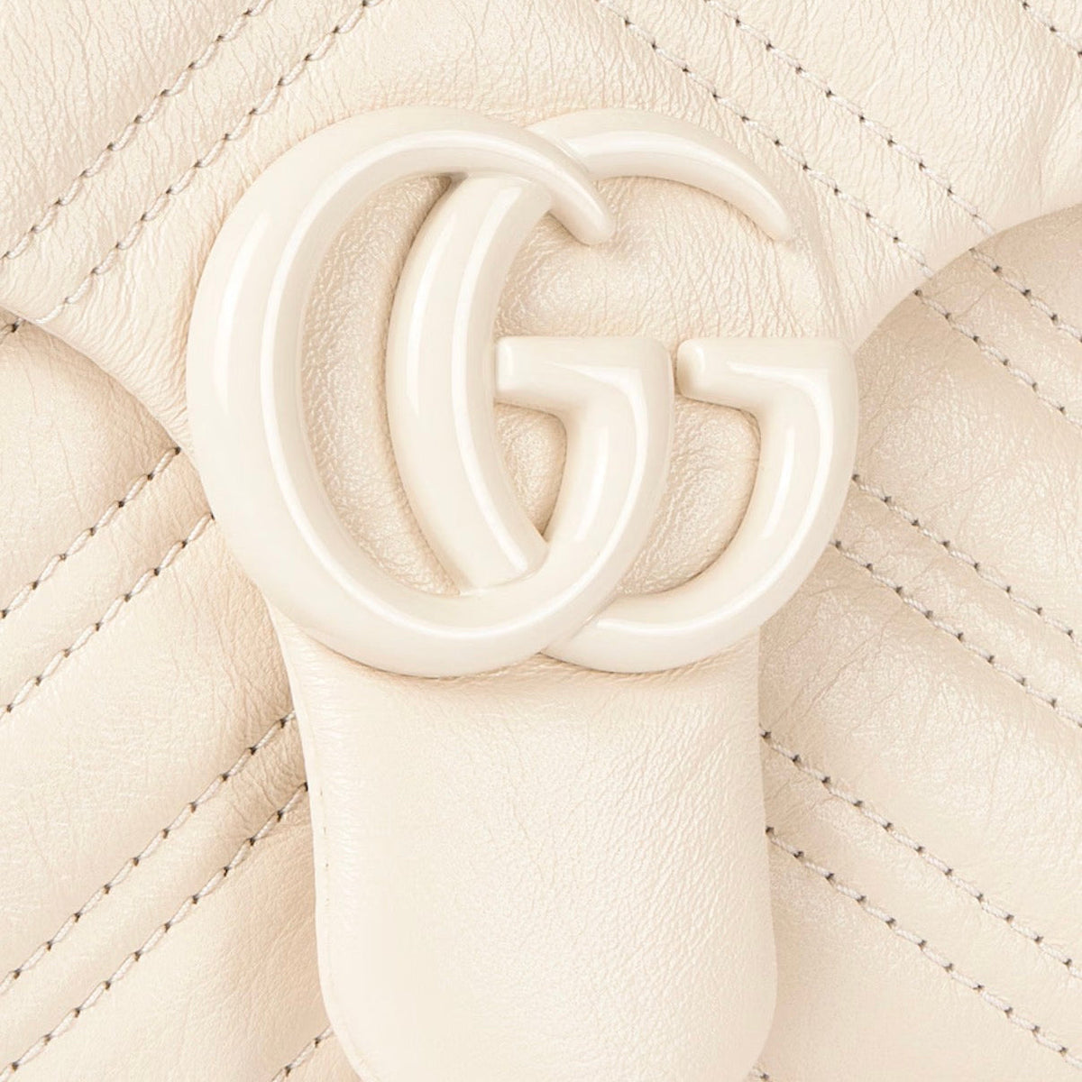 Gucci GG Marmont Medium Shoulder Bag