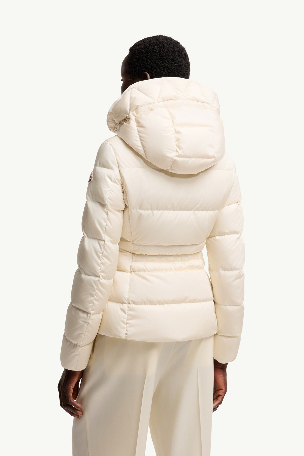 Moncler Avoce Blanc Ivoire · Doudoune courte à capuche