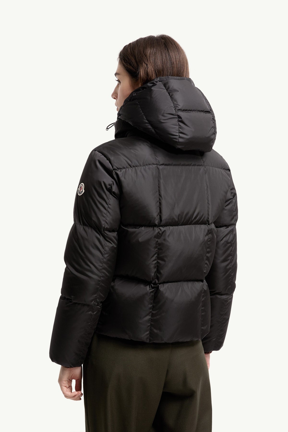 Moncler Castelnew Noir · Doudoune courte à capuche