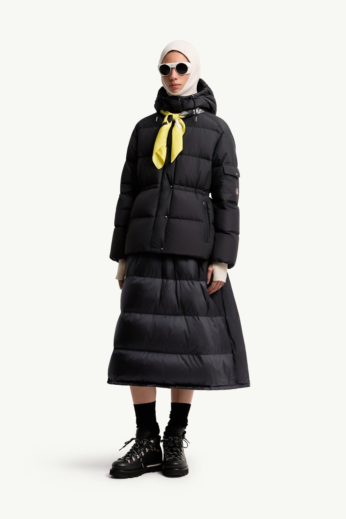 Moncler Himalaya Bleu Foncé · Doudoune courte à capuche