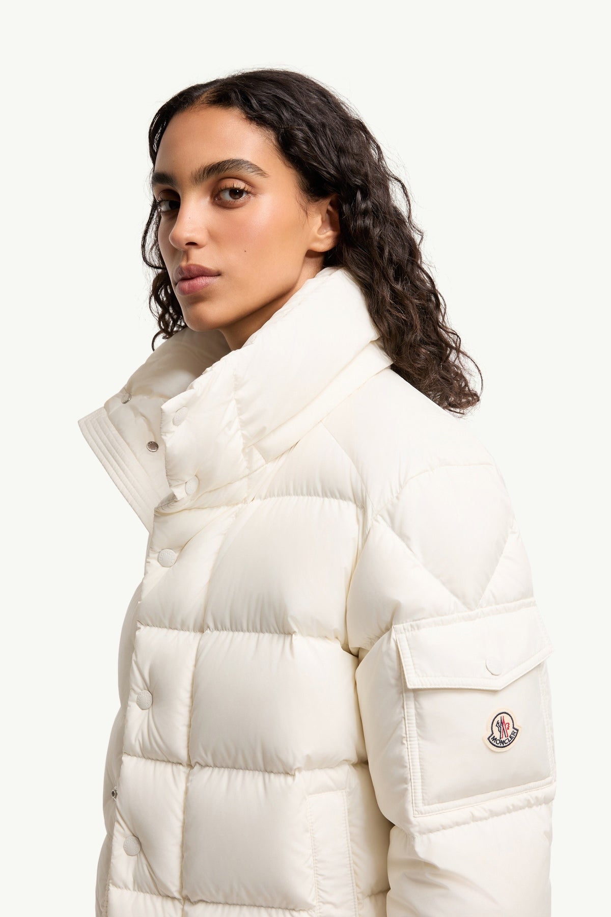 Moncler Maya 70 Blanc · Doudoune courte à capuche