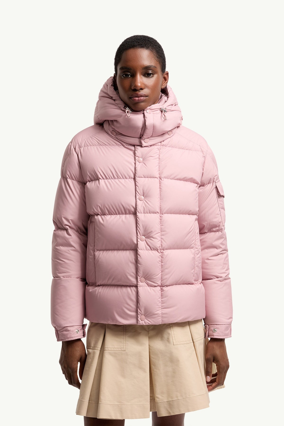 Moncler Maya 70 Rose · Doudoune courte à capuche