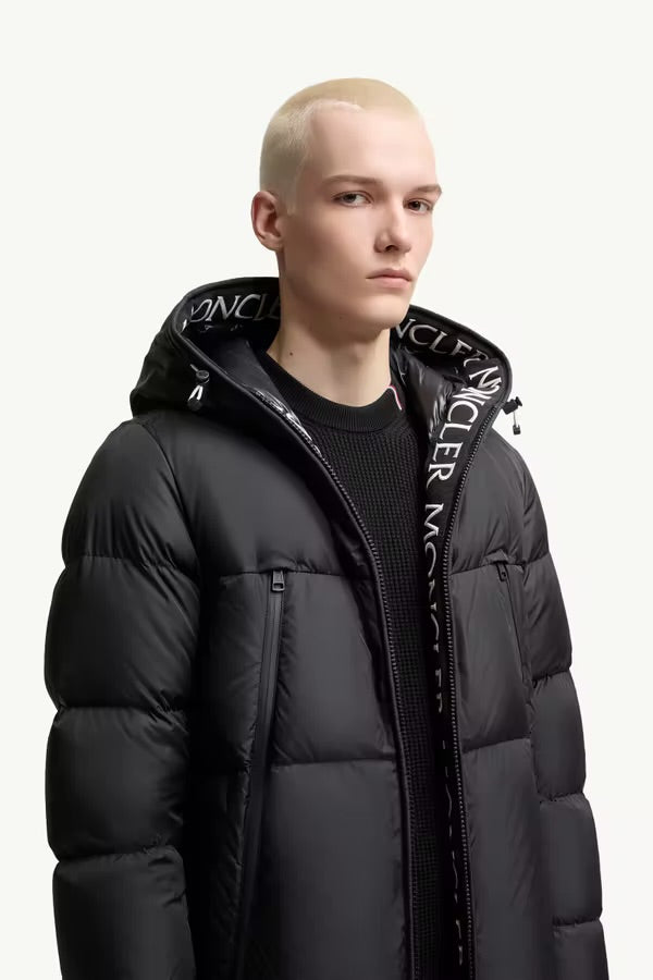 Moncler Montcla Noir · Doudoune courte à capuche