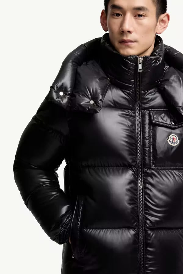 Moncler Montbeliard Noir · Doudoune courte à capuche