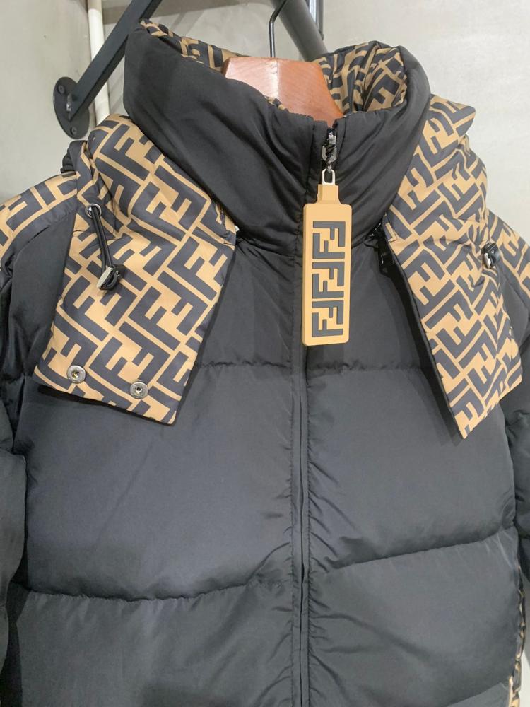 Fendi Réversible Noir et FF · Doudoune