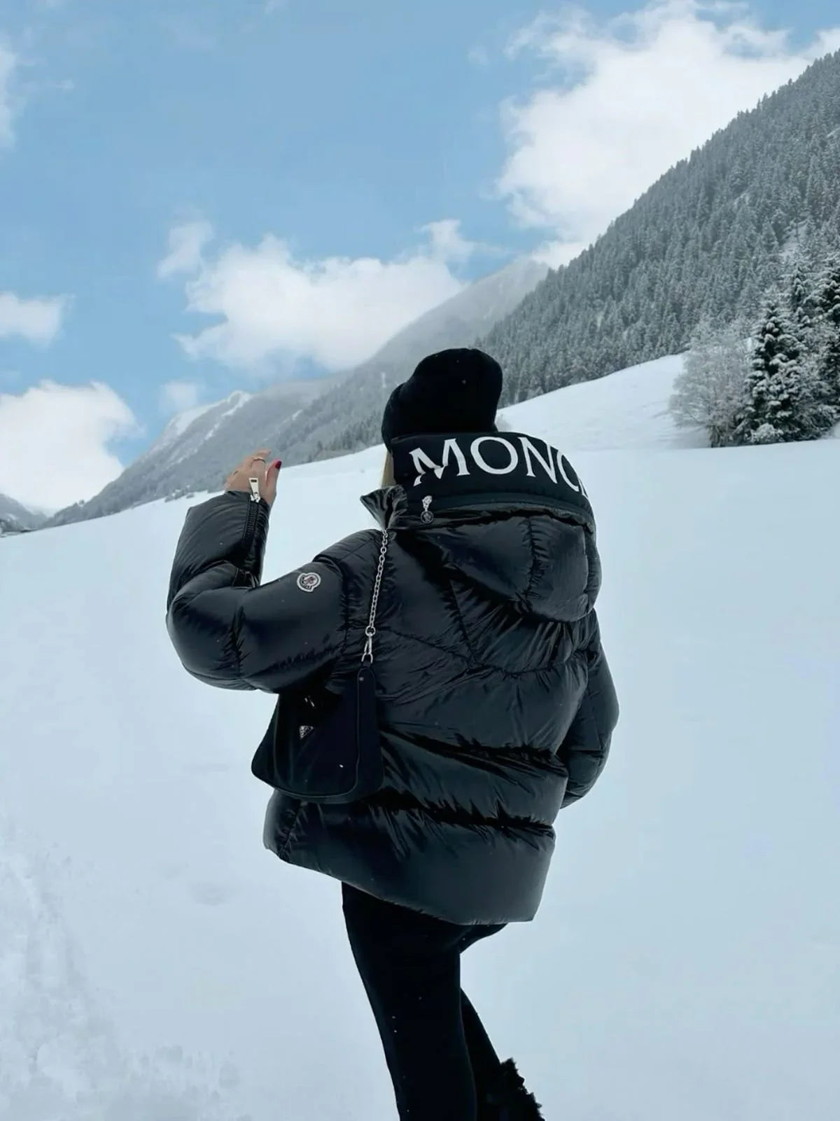 Moncler Huppe Noir · Doudoune à capuche