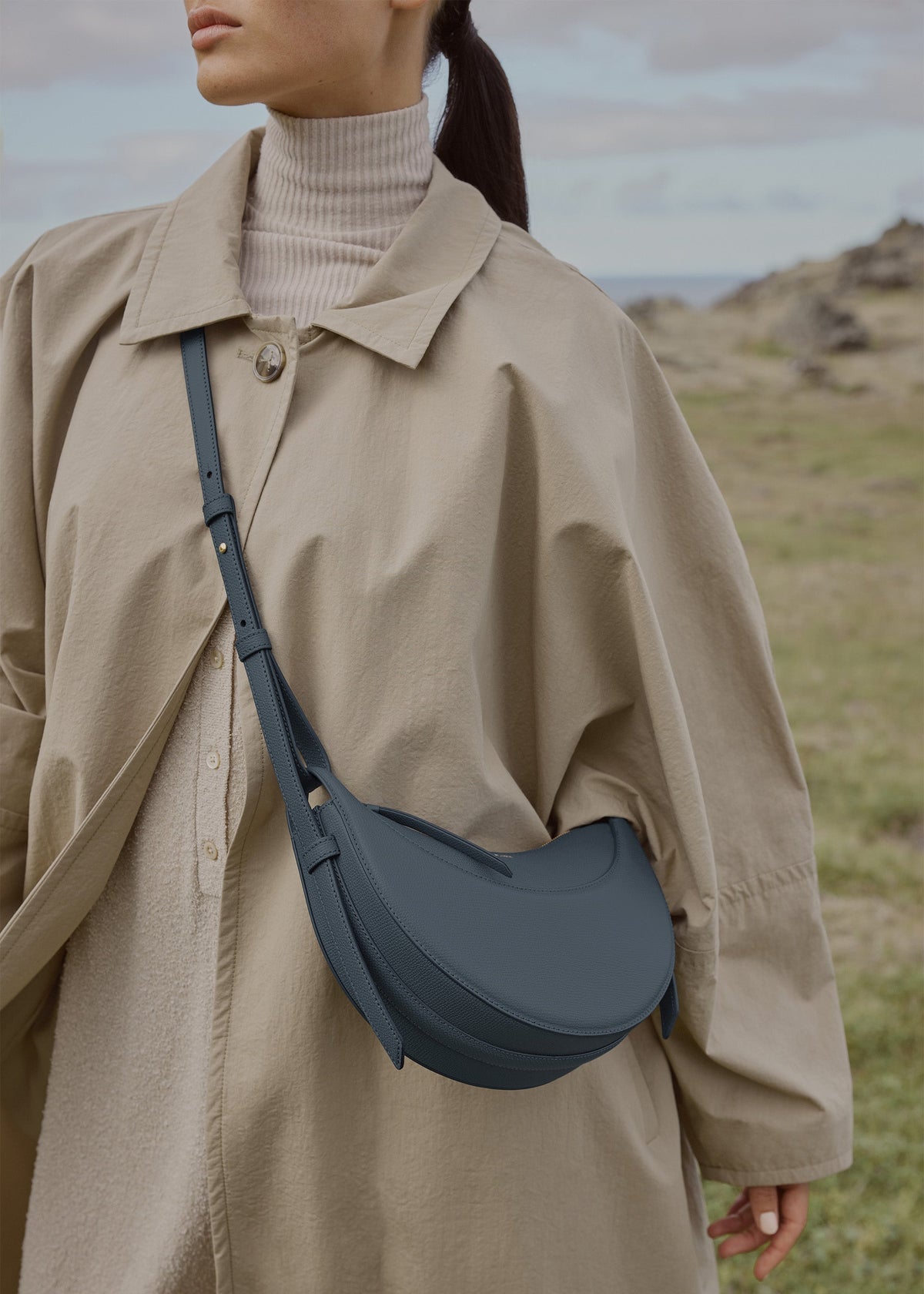 Polène Bag Numéro Dix Grained Midnight Blue