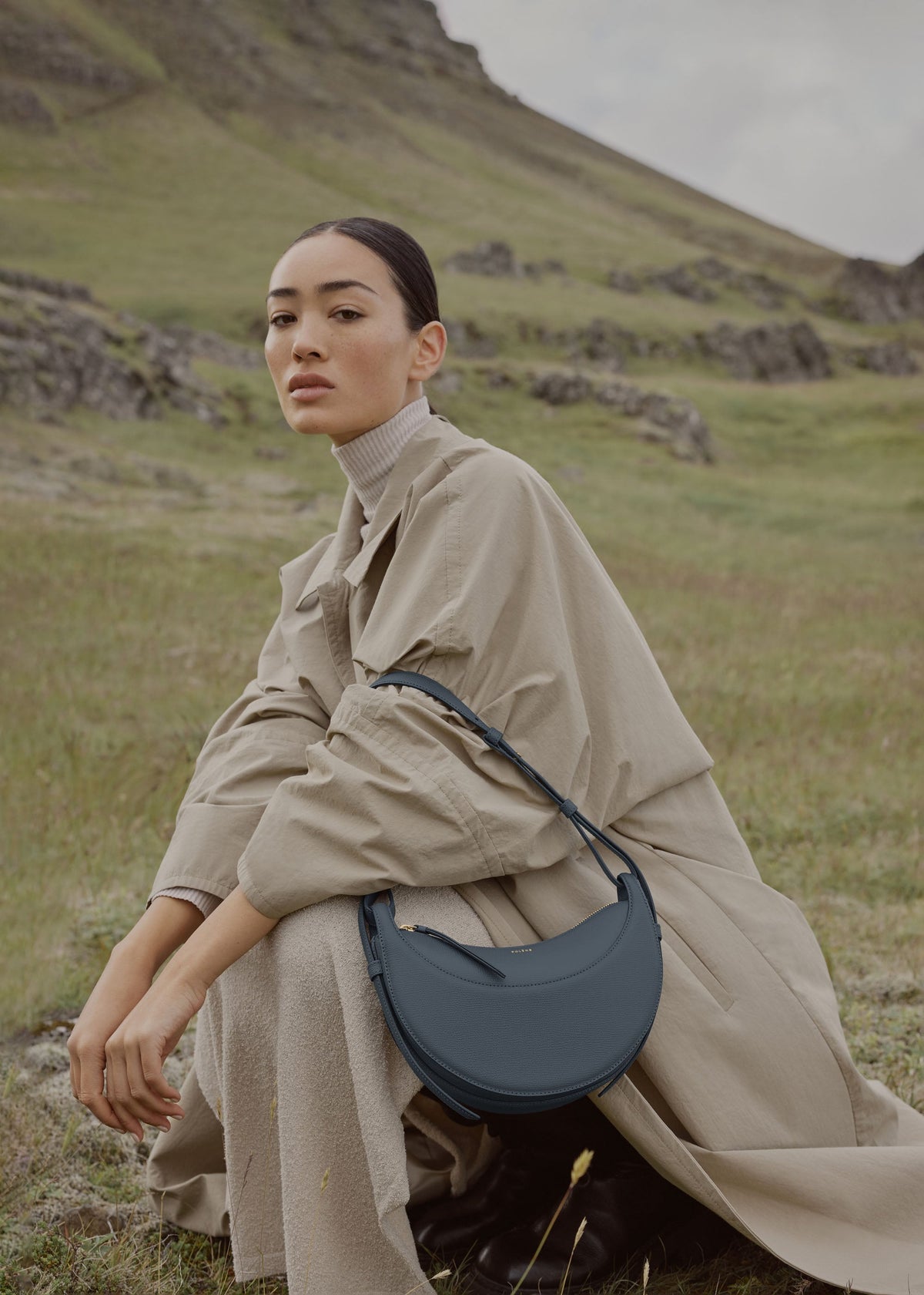 Polène Bag Numéro Dix Grained Midnight Blue