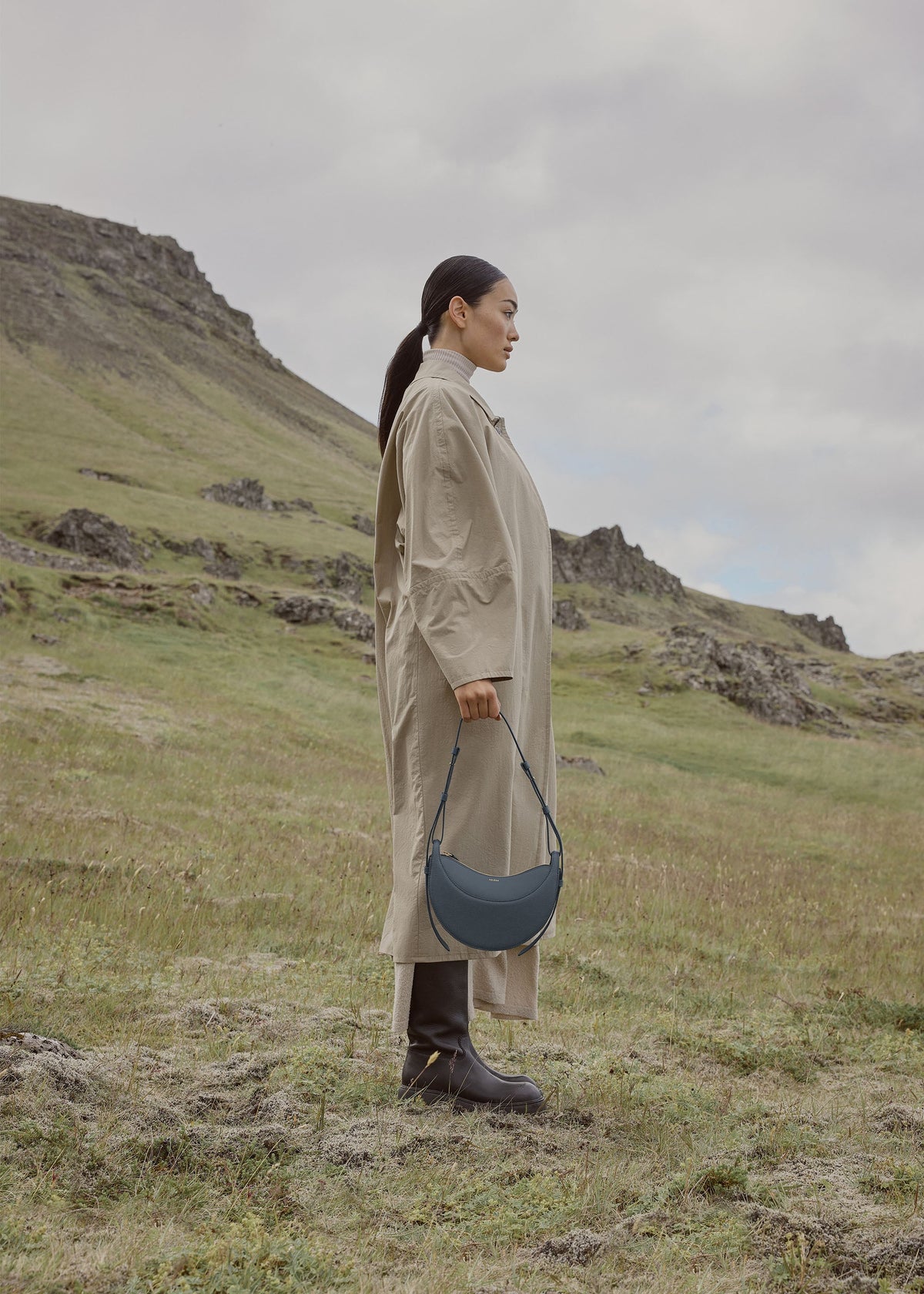 Polène Bag Numéro Dix Grained Midnight Blue