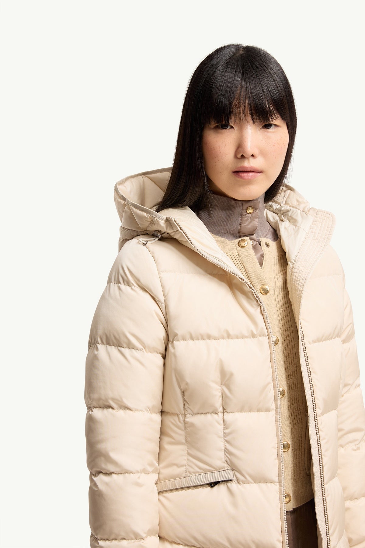 Moncler Avoce Beige · Doudoune courte à capuche