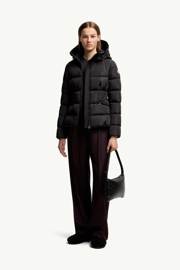 Moncler Avoce Noir · Doudoune courte à capuche