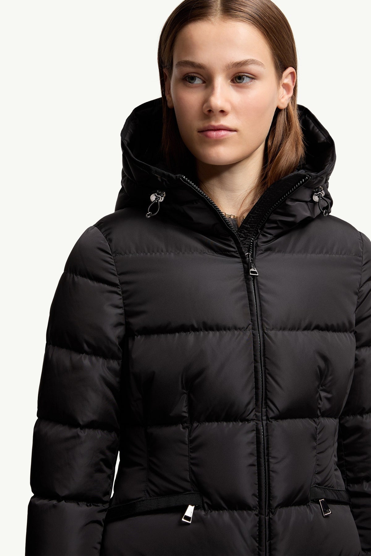 Moncler Avoce Noir · Doudoune courte à capuche