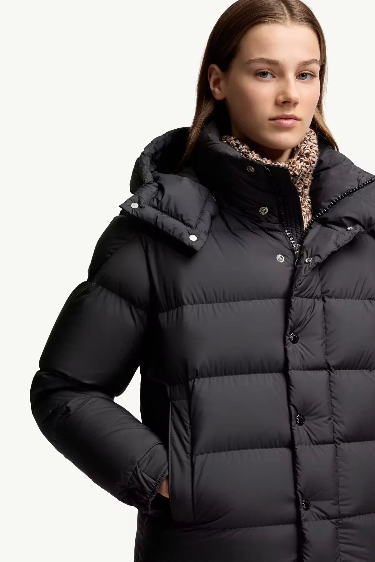 Moncler Maya 70 Noir · Doudoune courte à capuche
