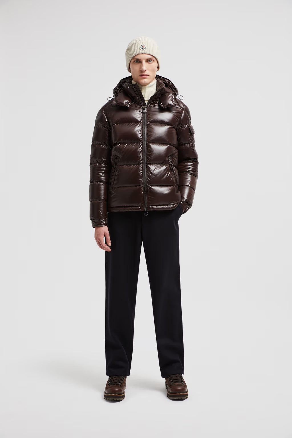 Moncler Maya Marron Foncé · Doudoune courte à capuche