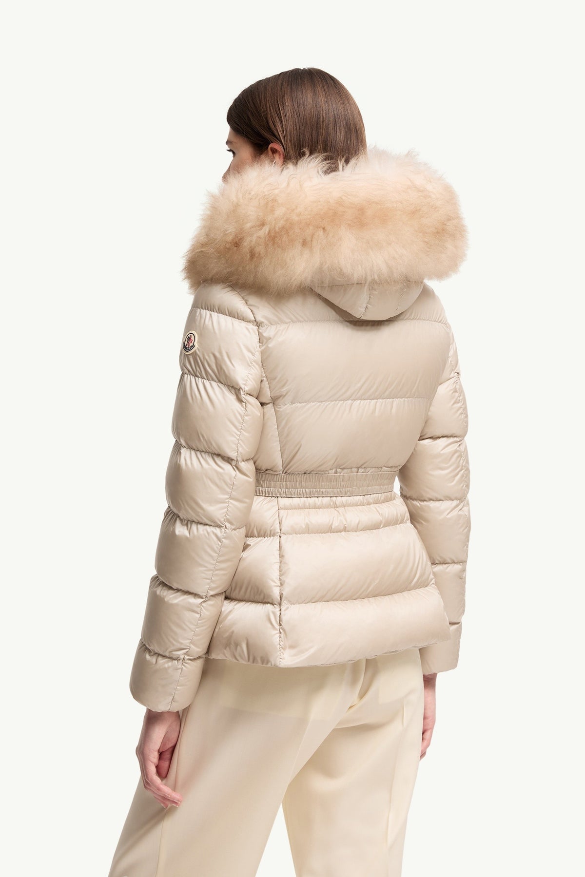 Moncler Boed Beige Clair · Doudoune courte bordée de shearling