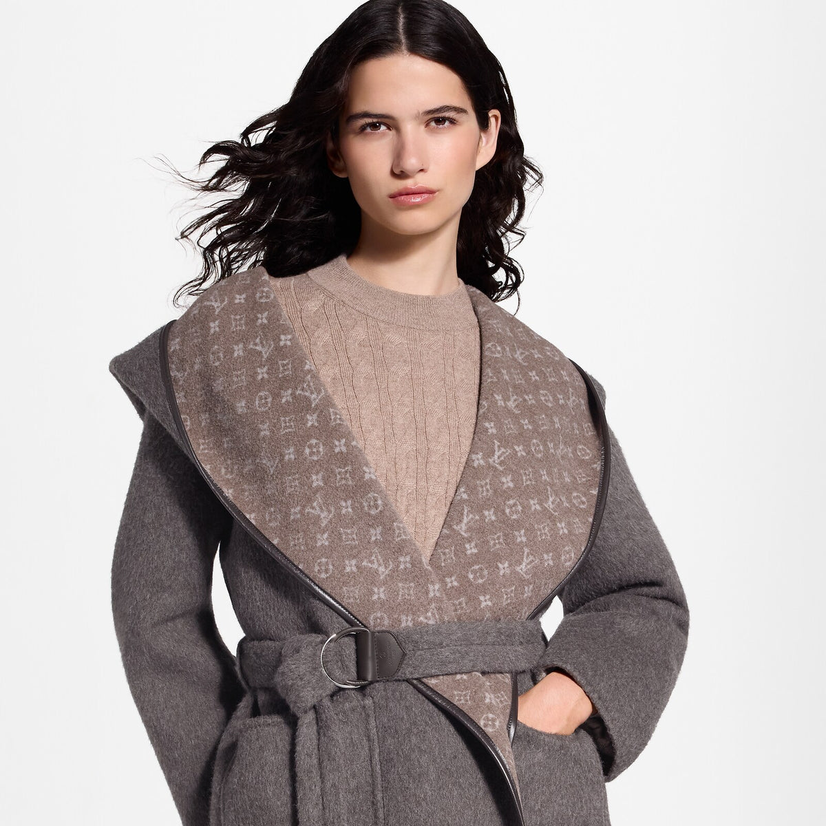 Louis Vuitton Croisé Réversible Gris · Manteau à capuche